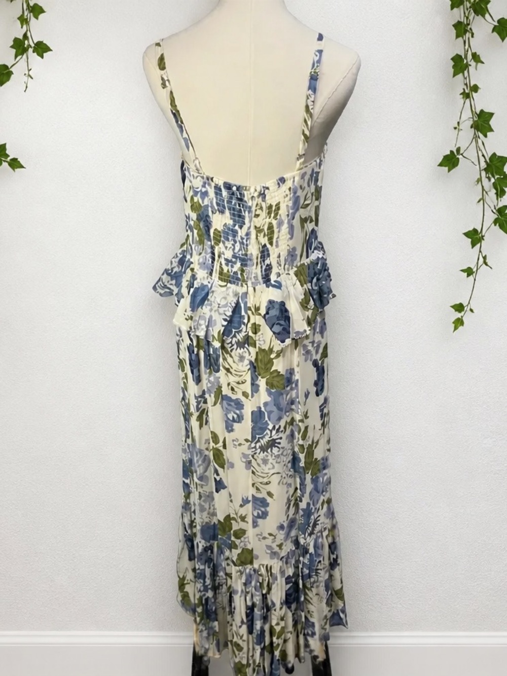 NWT OPT Blue Hydrangea Aila Dress - 10 - Picture 5 of 11